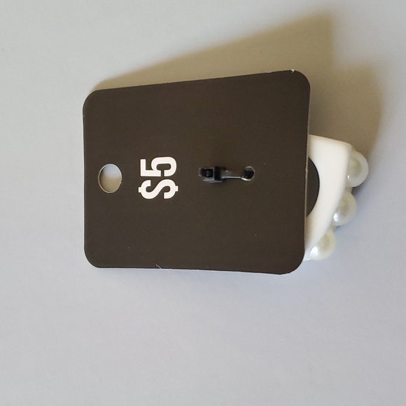 🎈3 FOR $10 RESIN RINGS - Picture 4 of 5